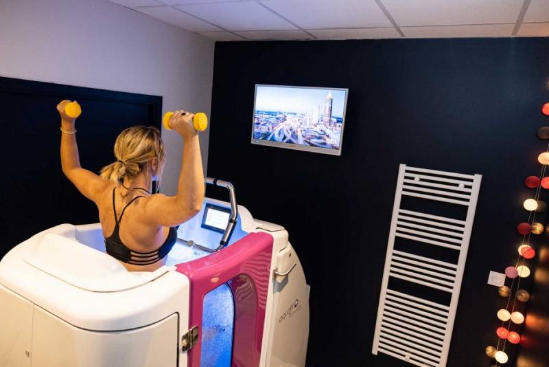 Peut-on cumuler la pratique de l'électrostimulation avec l'aquabike en cabine individuelle ? à Marseille 13005