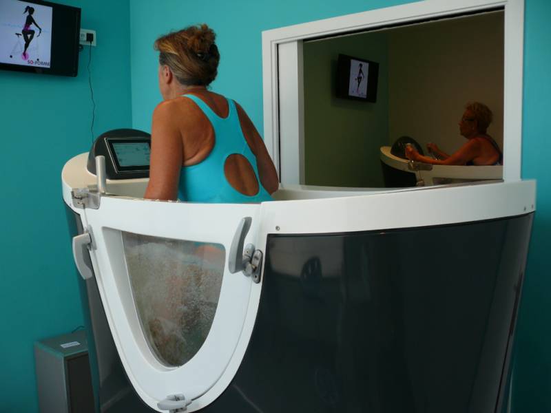 Peut on pratiquer l’aquabike avec une blessure au genou à Marseille 13005 ?